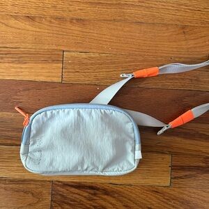 Iululemon belt bag